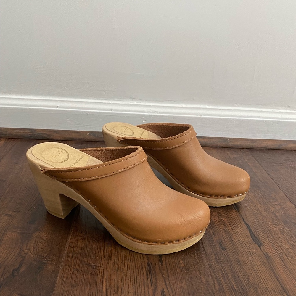 Size 6 (36) No. 6 Wood Clogs